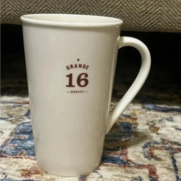 2010 STARBUCKS COFFEE COMPANY TALL COFFEE 16oz MUG CUP GRANDE - Picture 1 of 6